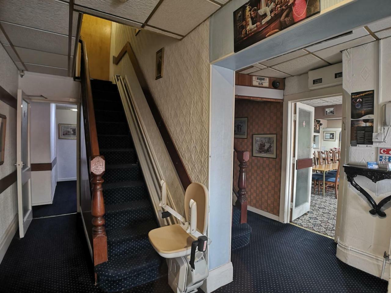 بلاكبول The Hopton Hotel المظهر الخارجي الصورة