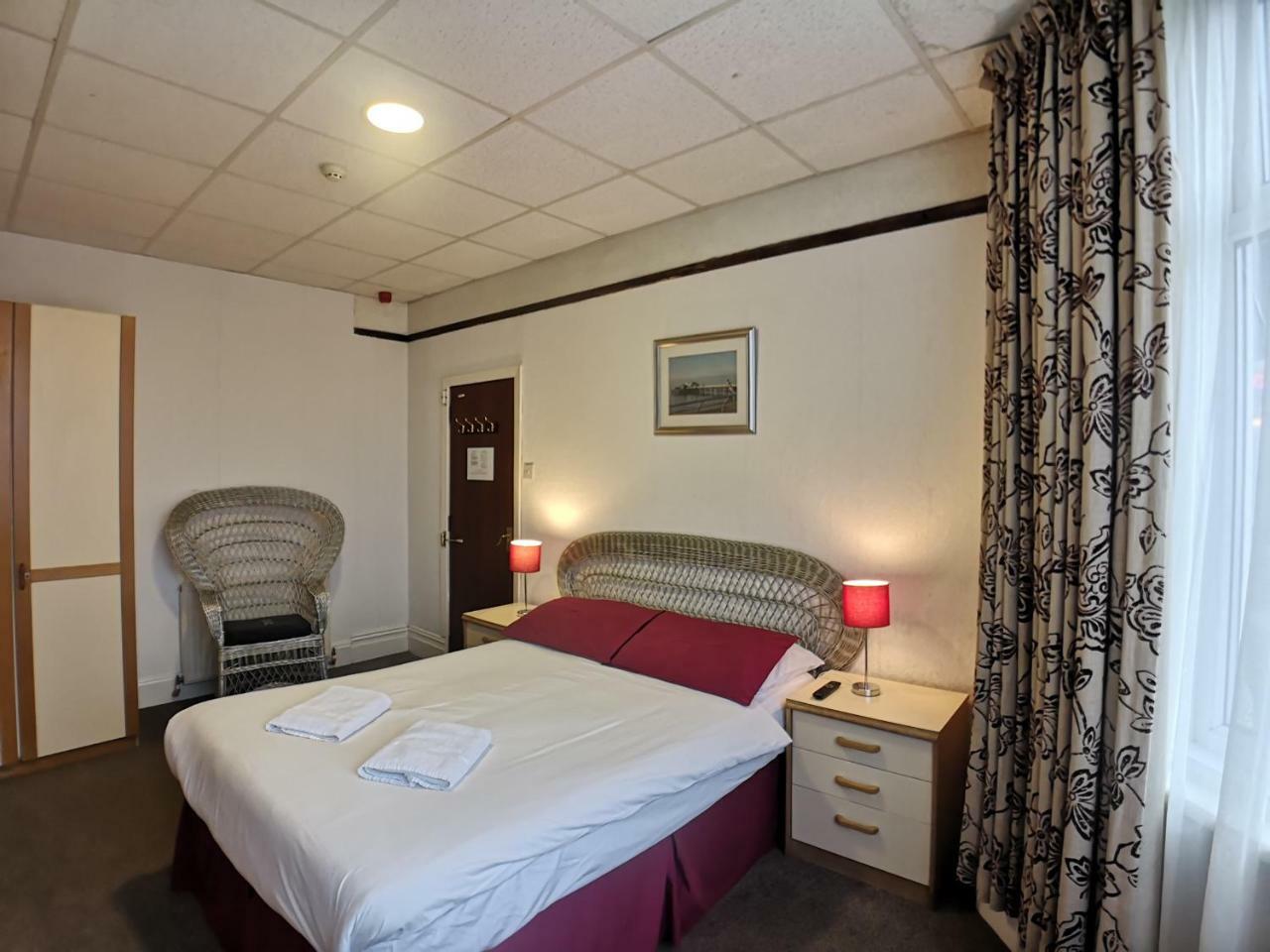 بلاكبول The Hopton Hotel المظهر الخارجي الصورة