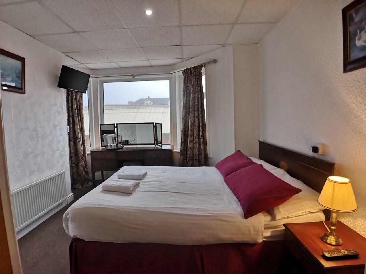 بلاكبول The Hopton Hotel المظهر الخارجي الصورة